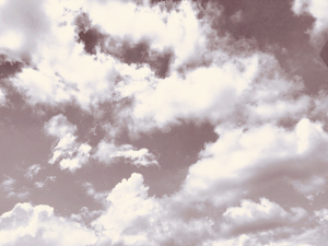 空と雲（モノクロ）
