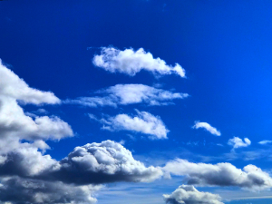 雲の群れ（青空）