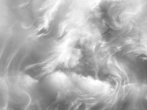 雲と風の景色モノクロ